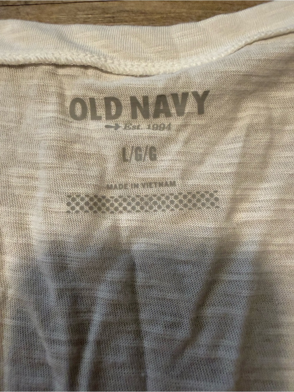 Old Navy White Scoop Neck Ruffle Henley Short Sleeve Tee - Picture 3 of 8